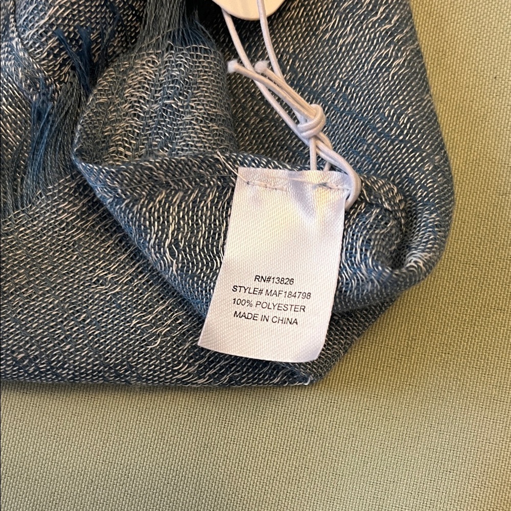 C.C Classic Gray Women's Wrap - Picture 5 of 5